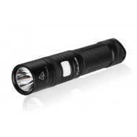 Тактический фонарь Fenix UC30